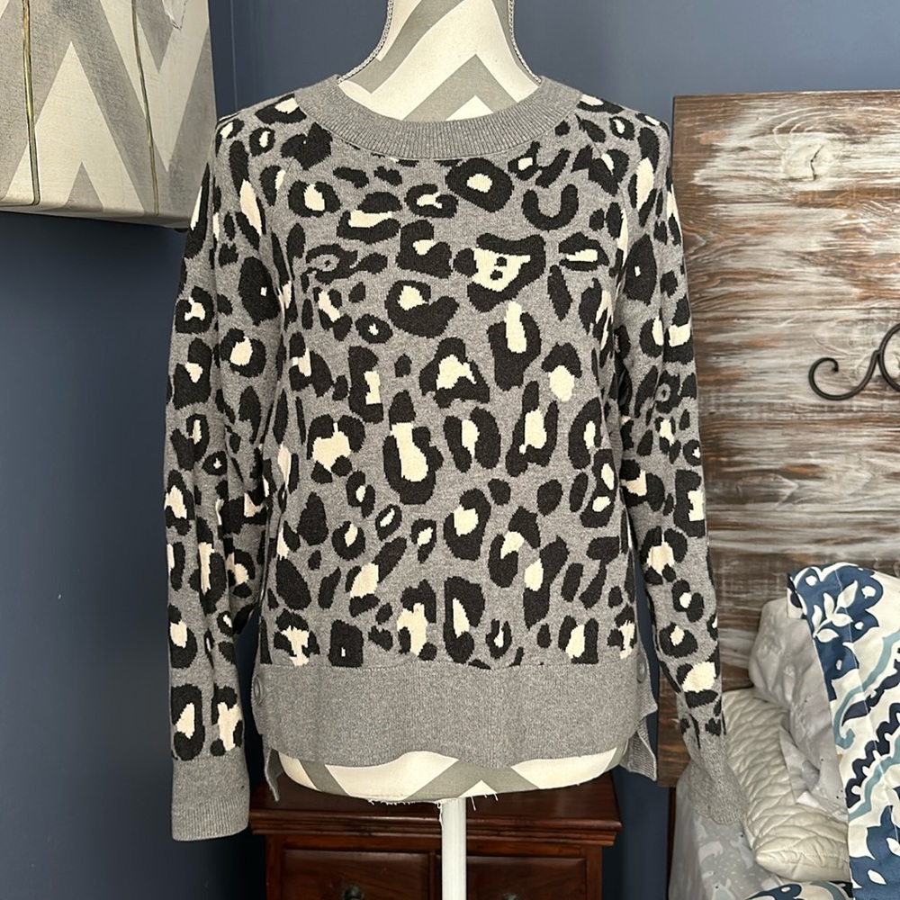 Stella and Dot Leopard Print sweater